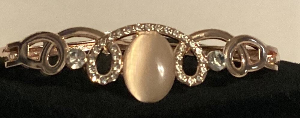 2739 NWOT Rose Gold Bracelet Bangle With Pink Beads and Cubic Zirconia Crystals